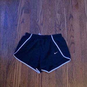 girls black and white bike shorts